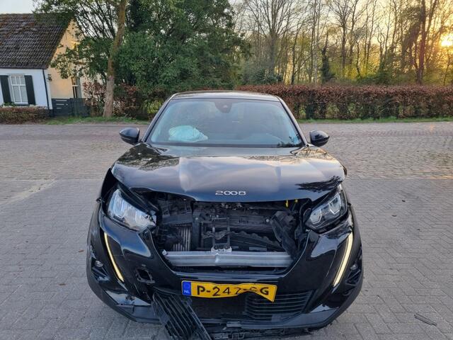 Peugeot 2008 1.2 PT Active Pack