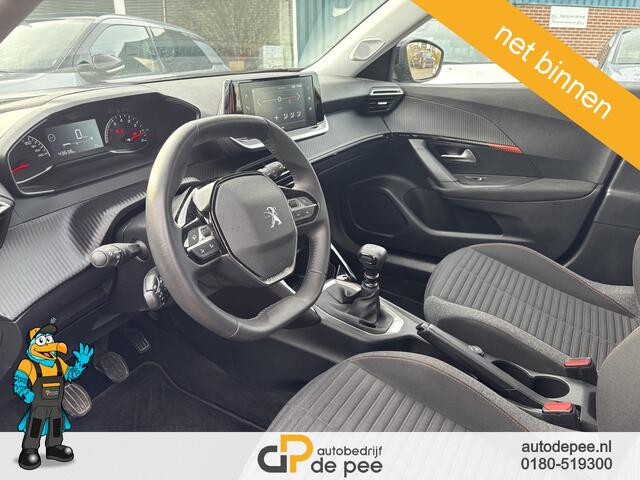 Peugeot 2008 1.2 PureTech Active Pack GARANTIE/CARPLAY/CLIMA/CRUISE/NAVI rijklaarprijs!