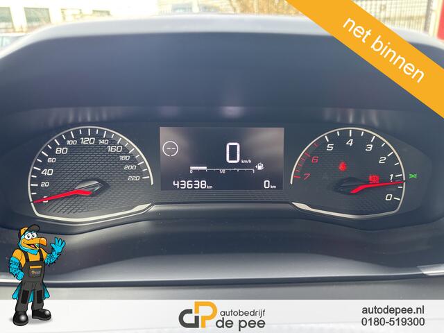 Peugeot 2008 1.2 PureTech Active Pack GARANTIE/CARPLAY/CLIMA/CRUISE/NAVI rijklaarprijs!