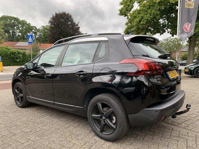 Peugeot 2008 1.2 PT 110pk Aut., Navi & CarPlay | Trekhaak