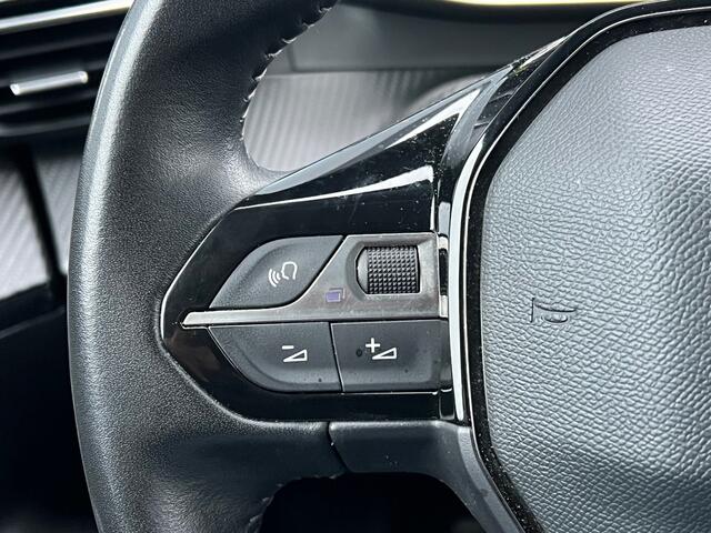Peugeot 2008 BWJ 2021 | 1.2PT 101PK Allure | TREKHAAK | CAMERA A | CLIMA | NAVI | CRUISE | PRIVACY GLASS | CARPLAY |