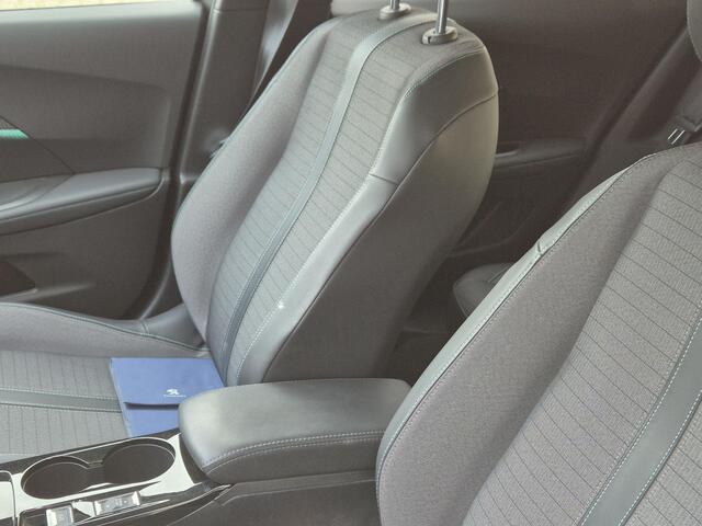 Peugeot 2008 1.2 PureTech Allure Pack Automaat / Trekhaak