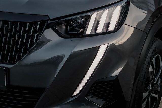 Peugeot 2008 GT Line 1.2 Puretech l PANO l Camera l Keyless l Blindspot l OPT