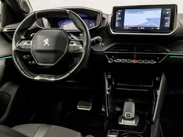 Peugeot 2008 1.2 PureTech GT-Line Automaat (PANORAMADAK, APPLE CARPLAY, GROOT NAVI, STOELVERWARMING, LEDER, 360 CAMERA, SFEERVERLICHTING, KEYLESS, LED KOPLAMPEN, NIEUWSTAAT)