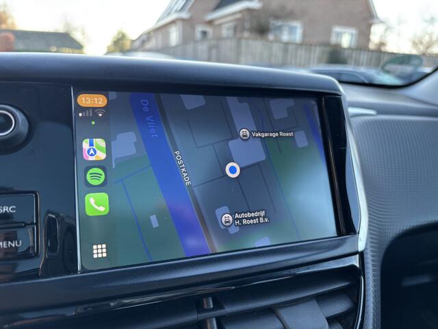 Peugeot 2008 1.2 PureTech Allure All-Seasons / Panoramadak / Trekhaak