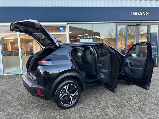 Peugeot 2008 1.2 HYBRID 145 GT