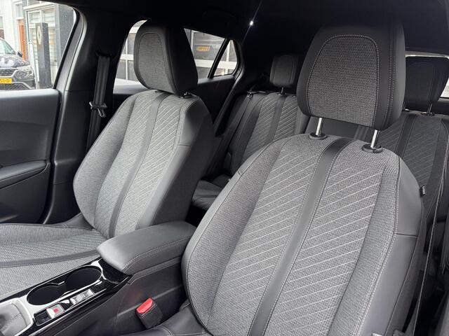 Peugeot 2008 1.2 PureTech 100 Allure+Camera!!