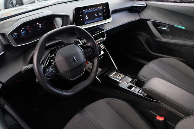 Peugeot 2008 1.2 PureTech Allure | Camera | DAB | 17 Inch |