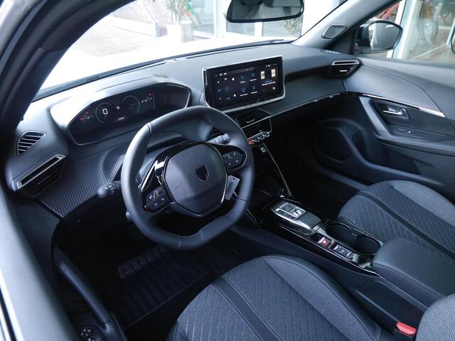 Peugeot 2008 1.2 Hybrid 145 Allure | Automaat | Nieuwe auto | Lichtmetalen velgen | Lichtmetalen velgen | Dakrails | Climate control | Cruise control | Regensensor | Led verlichting