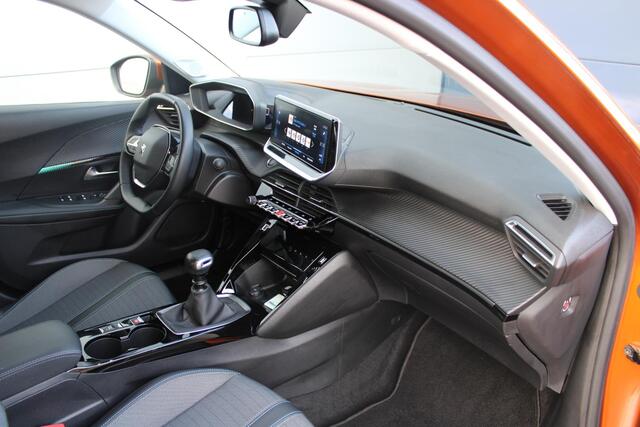 Peugeot 2008 1.2 PureTech Allure Pack Airco Navi Carplay 1e eig. 25.732km Nieuwstaat