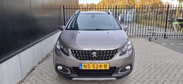 Peugeot 2008 1.2 PT Allure NAP NAVI PDC CarPlay Panorama