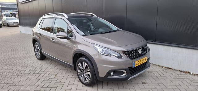 Peugeot 2008 1.2 PT Allure NAP NAVI PDC CarPlay Panorama