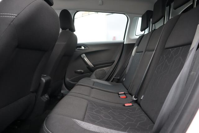 Peugeot 2008 1.2 PT BLUE LION TREKHAAK|NAVIGATIE|NIEUWE DISTRIBUTIERIEM!