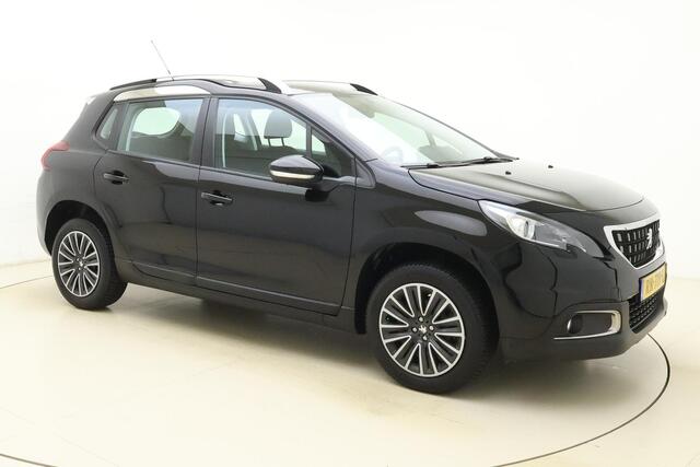 Peugeot 2008 PureTech 110 pk | Zeer lage km-stand! | Navigatie | Apple Carplay/Android Auto | Airco | Cruise Control | Parkeersensoren | Metallic lak