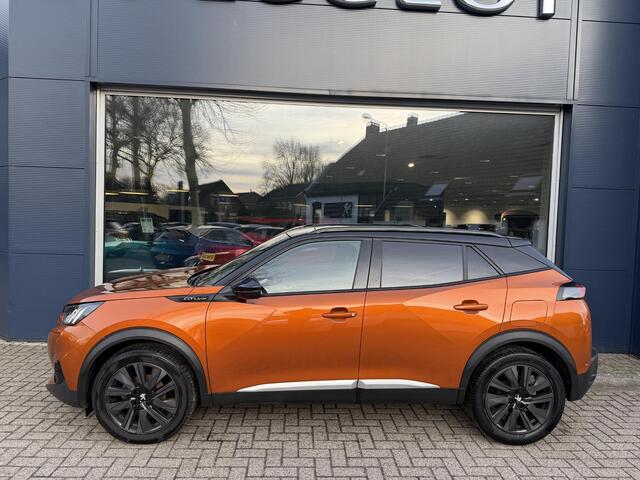 Peugeot 2008 1.2 Turbo 130 PK GT-Line | Panorama Schuif-Kanteldak | Navigatie via Telefoon | Stoelverwarming | Cruise Control | Full LED Verlichting | Keyless Start | 18" Lichtmetalen Velgen EVISSA | Climate Control | Camera | Parkeersensoren |