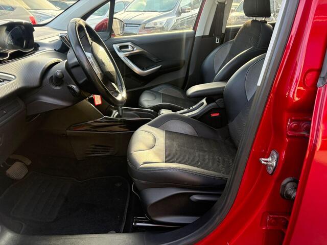 Peugeot 2008 1.2 PureTech Allure Clima, camera