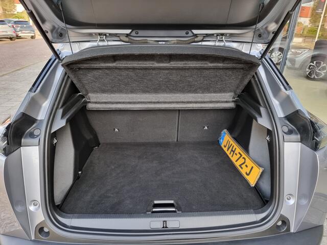 Peugeot 2008 1.2i Allure | Automaat | Nieuw model | Leder | Full LED | Supernette staat!