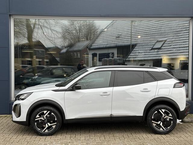 Peugeot 2008 1.2 Turbo 100 PK Allure | Lage km stand 7800 | Navigatie via Telefoon | Stoelverwarming | 360 Graden Camera | Dode Hoek Detectie | Climate Control | LED Verlichting | Cruise Control | 17" Lichtmetalen Velgen | Hoge Zitpositie | Half Lederen Bekleding |