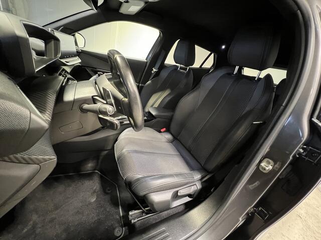 Peugeot 2008 1.2 PureTech GT-Line | Navigatie/Android/Apple Carplay | LM Velgen 17" | Afn.Trekhaak | Parkeersensoren Voor en Achter | Cruise Control adaptief | Airco |