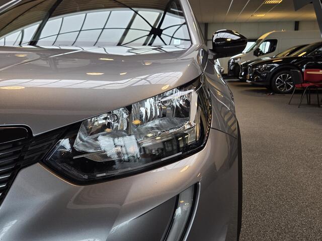 Peugeot 2008 1.2 PureTech Active Pack / Carplay / DAB+ / Cruise Contr.