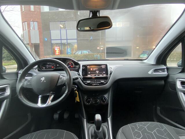 Peugeot 2008 1.2 PureTech Blue Lion All-in Prijs Stoel verwarming/Airco/Cruise/Bluetooth/Parkeer sens Eurorepar