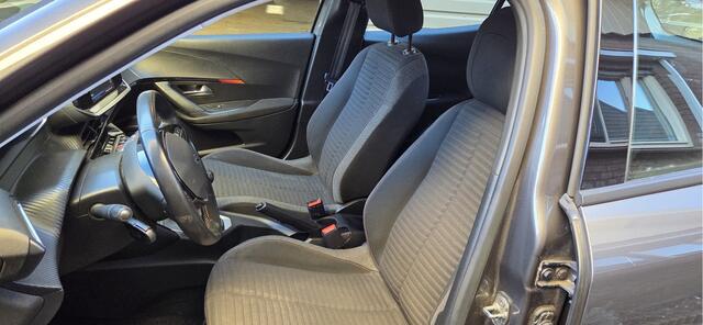 Peugeot 2008 1.2 PureTech Blue Lease Active Navi Cruise Climat Motor en koppeling op 75000 km vervangen