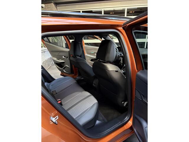 Peugeot 2008 1.2 PureTech 130 Allure Automaat!