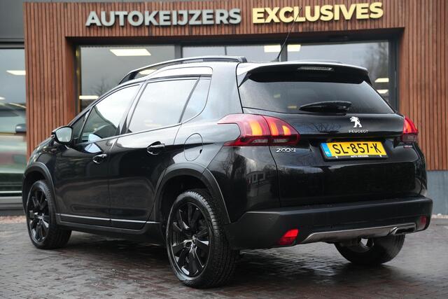 Peugeot 2008 1.2 PureTech GT-line Black on black Panoramadak Lederen bekleding