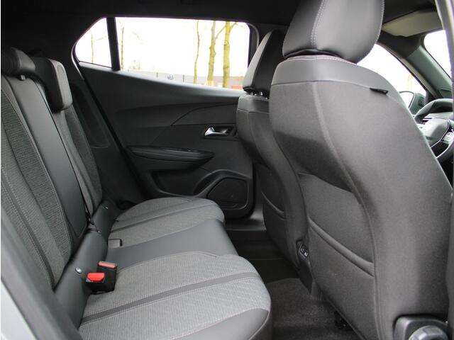 Peugeot 2008 1.2 PureTech 100 Allure | Navi / Camera / Climate