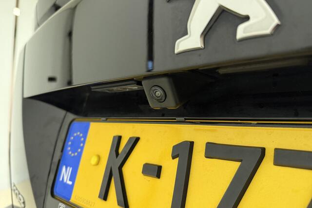 Peugeot 2008 1.2 PureTech Allure Pack Digitaal Instrumentenpaneel l Camera l PDC l Apple Carplay/Android Auto l Navigatie l Bluetooth l Climate Control l Cruise Control l Keyless l Lichtmetalen Velgen