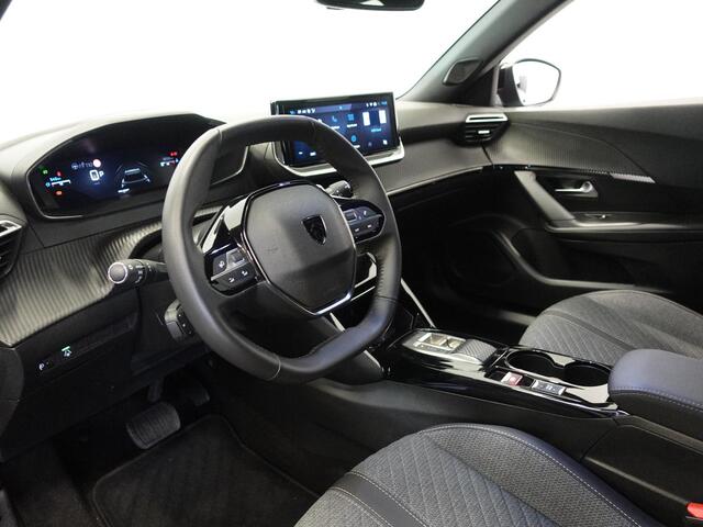 Peugeot 2008 1.2 PureTech 130pk Automaat Allure | Navigatie | Apple Carplay/Android Auto | 360 camera | Parkeersensoren | Blind Spot Assist | Adaptive Cruise Control | Stoelverwarming | Getinte ramen | Climate Control