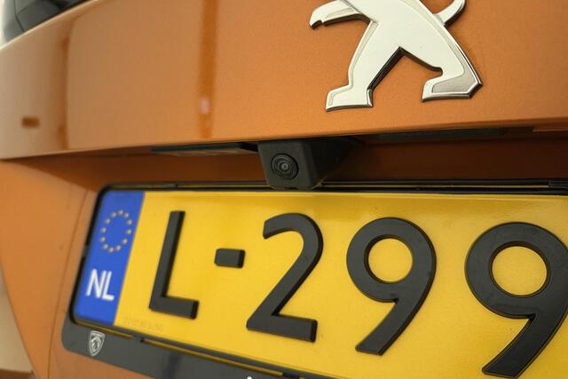 Peugeot 2008 1.2 PureTech Allure Pack Apple carplay/Android auto | Achteruitrijcamera | Automatische airco | Cruise control | LED verlichting | Lichtmetalen velgen 17'' |