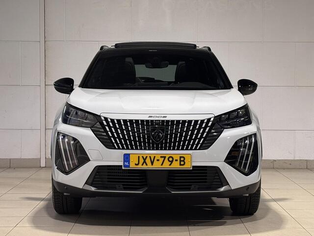 Peugeot 2008 GT Pack 1.2 Turbo 130pk EAT8 | SCHUIF/KANTELDAK | ALCANTARA INTERIEUR | 18" LM 'EVISSA' | NAVI | 360° CAMERA | STOELVERW. | DODEHOEKBEW. | DRAADLOZE LADER |