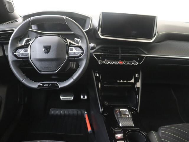 Peugeot 2008 1.2 Hybrid 145 GT | Stoelverwarming | Alcantara | Navigatie | Camera |