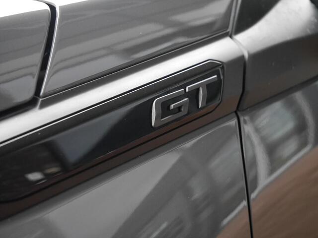 Peugeot 2008 1.2 Hybrid 136 GT | Automaat | LED Koplampen | Camera v+a | 18 inch velgen | Keyless entry & Start | Getint glas | Climate control | Draadloze Carplay / Android auto