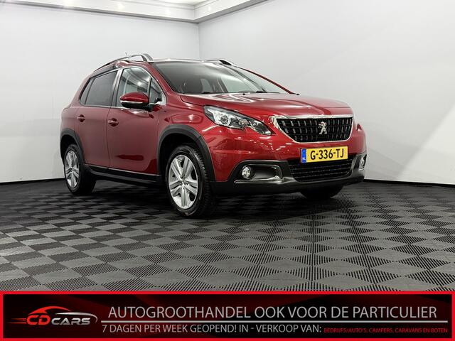 Peugeot 2008 1.2 PureTech Signature Airco, Parkeersensoren, Navi, Apple carplay, Bluetooth, 6 Versnelling, Trekhaak