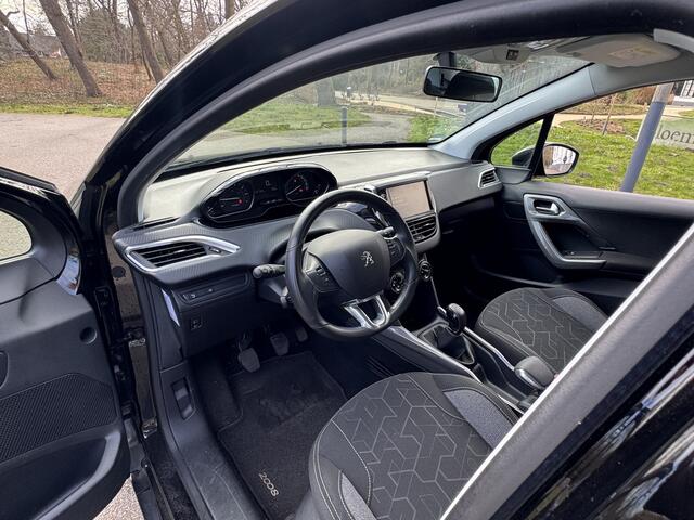 Peugeot 2008 1.2 PureTech 1:21 ! Blue Lion