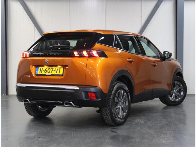 Peugeot 2008 130PK Active Pack | 1ste eigenaar | Parkeersensoren | Climate Control | Cruise Control | AppleCarPlay/AndroidAuto | LED lampen | 16"LMV | Isofix | DAB Radio | lederen Stuurwiel |