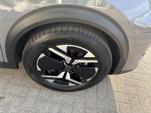 Peugeot 2008 1.2 PureTech 100 Allure