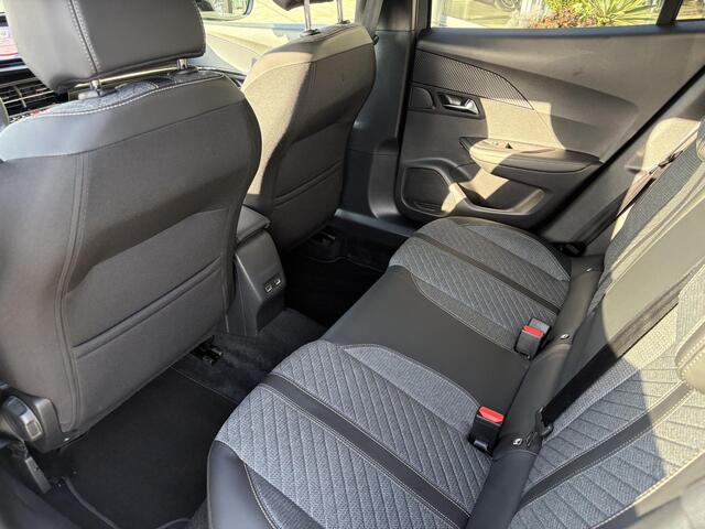 Peugeot 2008 1.2 PureTech 100 Allure