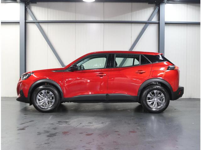 Peugeot 2008 130PK Active Pack | AppleCarPlay/AndroidAuto | Armsteun | Camera | Navigatie | Climate Control | Cruise Control | DAB Radio | LED | AUTOMAAT | LMV | Isofix | Parkeersensoren |