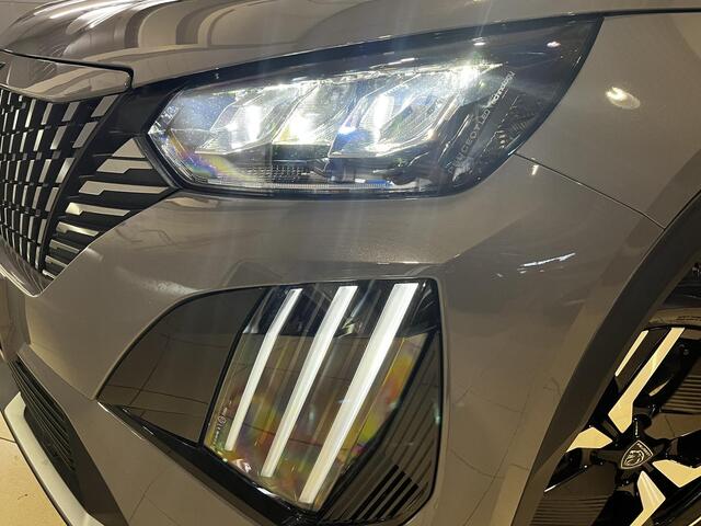 Peugeot 2008 Allure 1.2 Turbo 100pk | i-COCKPIT® | PARKEERHULP V+A | DRAADLOOS APPLE CARPLAY / ANDROID AUTO | CLIMA | CRUISE CONTROL |