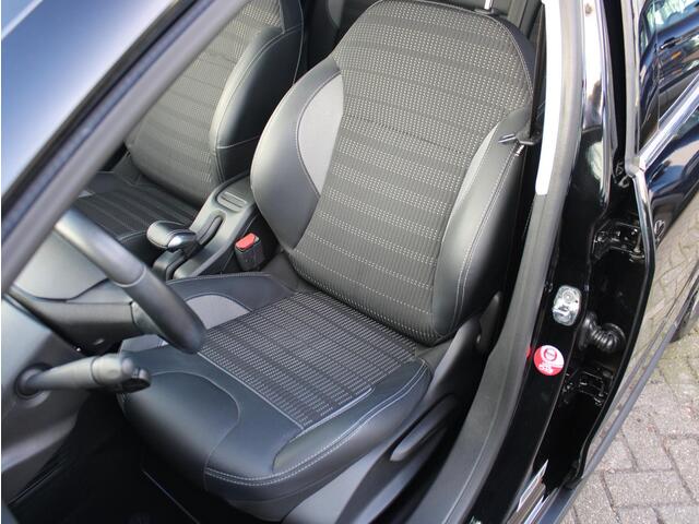 Peugeot 2008 1.2 PureTech Allure | Camera/Navi/Climate/Panodak