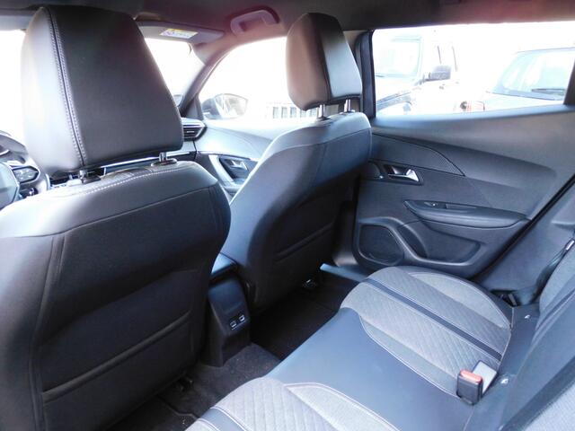 Peugeot 2008 1.2 PureTech 130 Allure NIEUWSTAAT! CARPLAY/ANDROID! CRUISE! CLIMA!PARKEERSENSOREN! LM VELGEN!