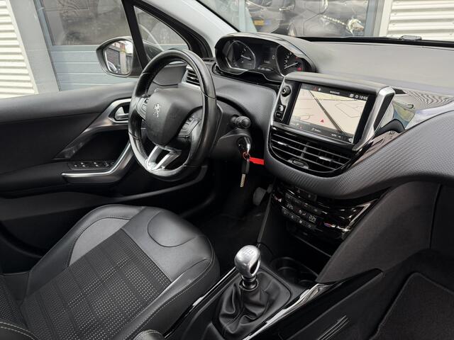 Peugeot 2008 1.2 PureTech Allure Clima Navi Camera CarPlay