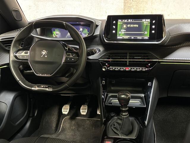 Peugeot 2008 1.2 PureTech GT-Line (VIRTUAL COCKPIT, APPLE CARPLAY, GROOT NAVI, 360 CAMERA, STOELVERWARMING, LEDER, SPORTSTOELEN, GETINT GLAS, ADAPTIVE CRUISE, NIEUWE APK, NIEUWSTAAT)