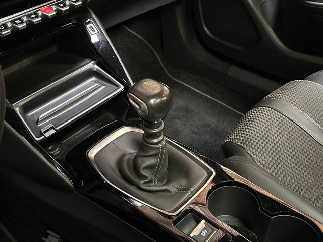 Peugeot 2008 1.2 PureTech GT-Line (VIRTUAL COCKPIT, APPLE CARPLAY, GROOT NAVI, 360 CAMERA, STOELVERWARMING, LEDER, SPORTSTOELEN, GETINT GLAS, ADAPTIVE CRUISE, NIEUWE APK, NIEUWSTAAT)