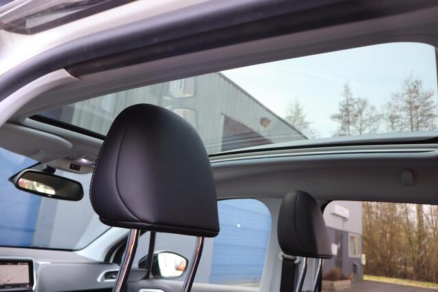 Peugeot 2008 1.2 PureTech Blue Lion Panoramadak, Navigatie, Apple Carplay, Camera, Cruise control