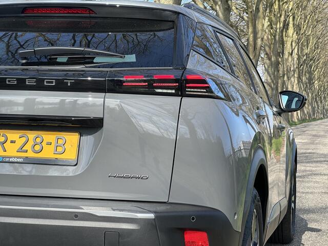Peugeot 2008 1.2 Hybrid 136 Allure | Stoelverwarming | Adaptieve cruise control | Automaat | Camera