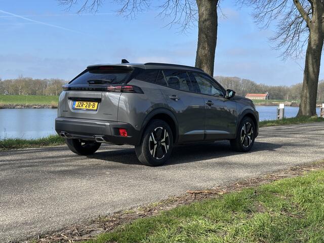Peugeot 2008 1.2 Hybrid 136 Allure | Stoelverwarming | Adaptieve cruise control | Automaat | Camera